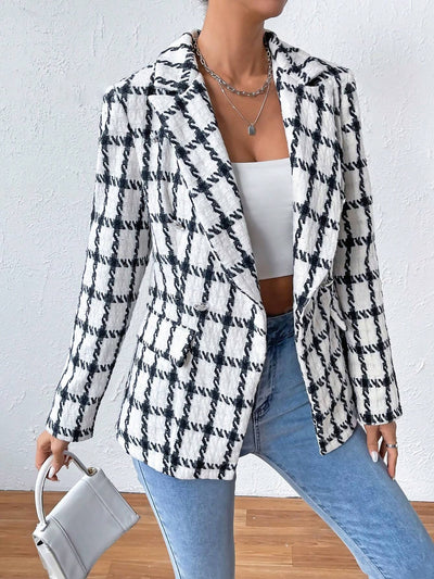 Notched Lapel Long Sleeves Textured Buttoned Blazer